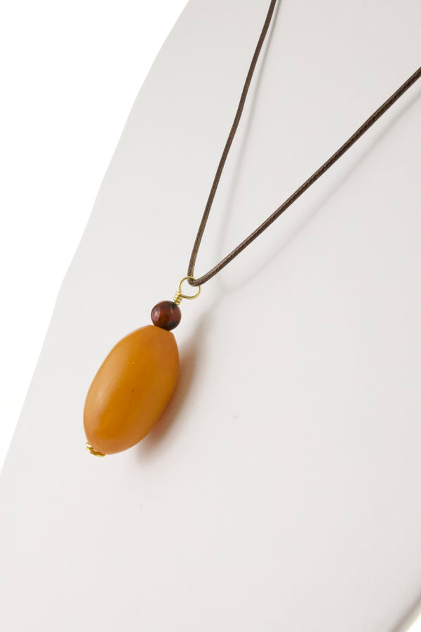 yellow-african-amber-bead-with-leather-cord-necklace-1