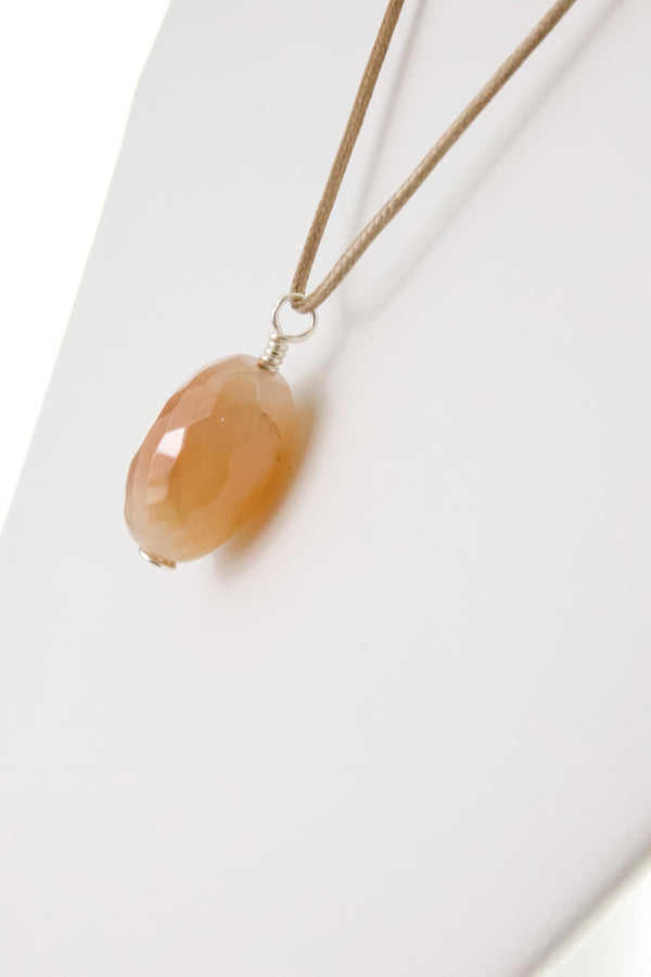 peach-agate-leather-cord-necklace