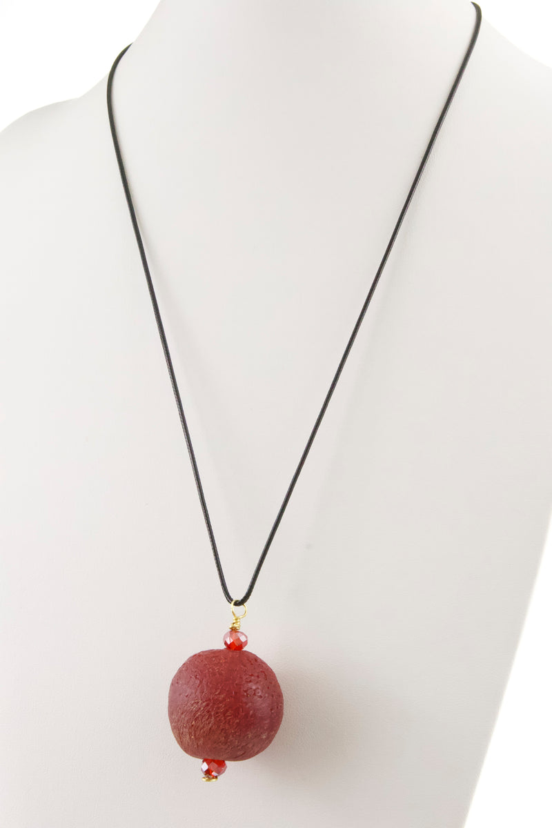 round-glass-bead-pendant-with-leather-cord-necklace-4