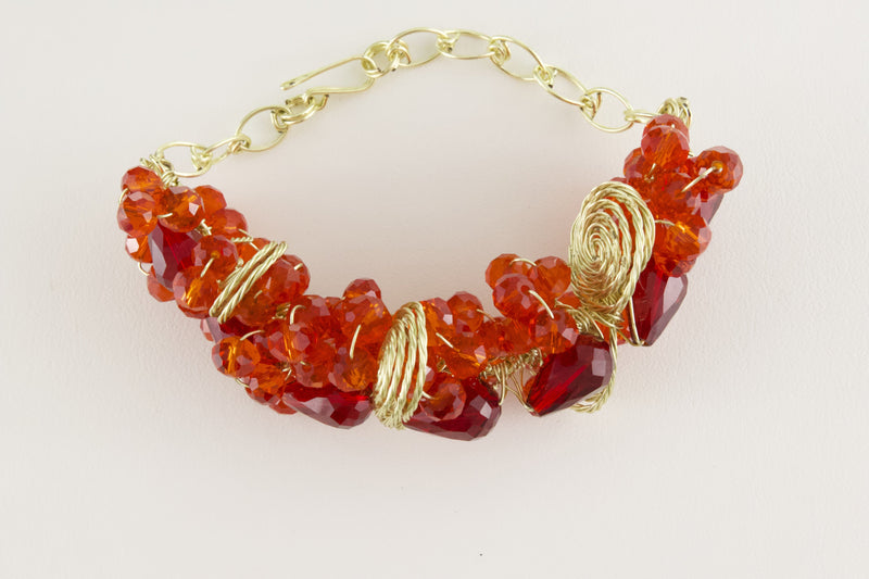 red-crystals-and-gold-wire-choker-set