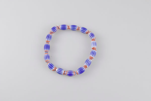 dark-blue-chevron-bead-with-white-stripes-bracelet